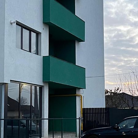 K&K Apartements Крайова Екстериор снимка