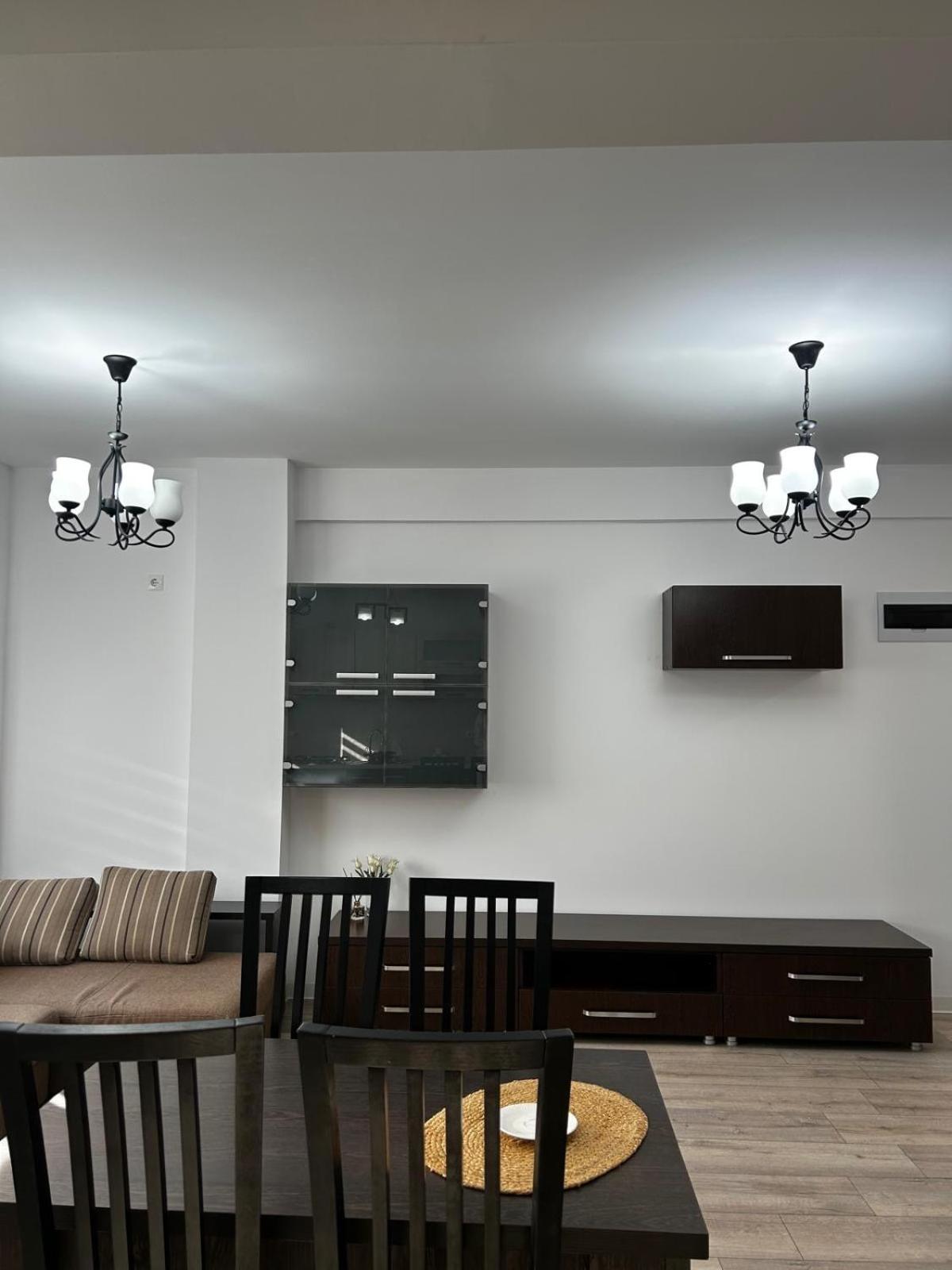 K&K Apartements Крайова Екстериор снимка