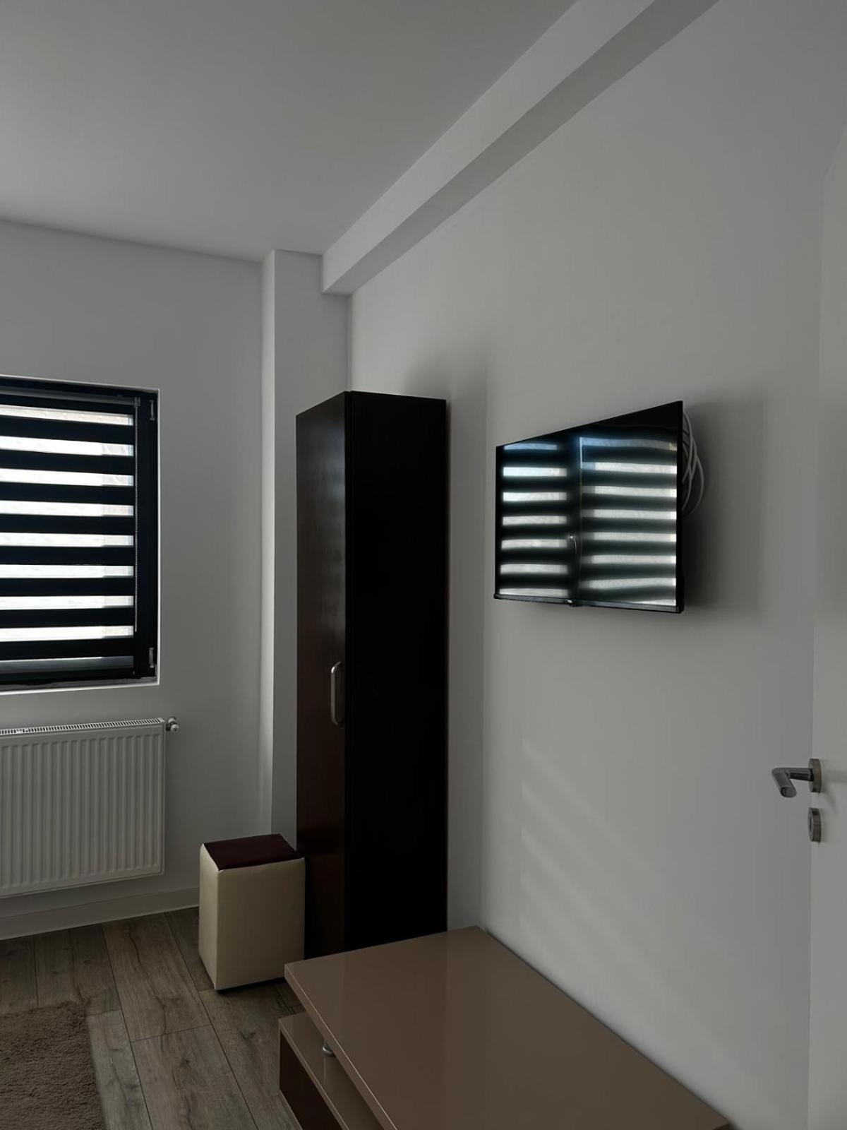 K&K Apartements Крайова Екстериор снимка